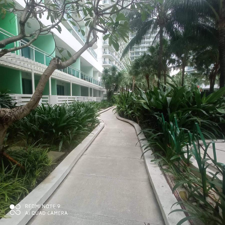 Azure Urban Resort Maui Tower Manila Zewnętrze zdjęcie
